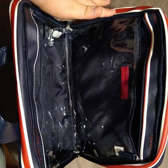 Tommy Hilfiger cosmetics bag - Picture 4 of 5